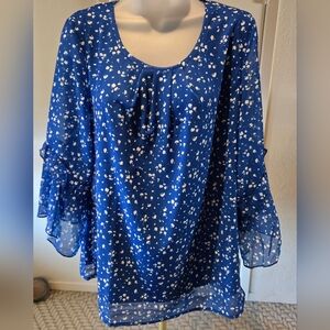 CiCiBird Blue and White 3/4 Sleeve Women's Blouse